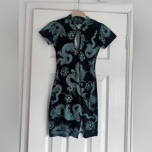 Elegant Black and Blue Dragon Print Dress
